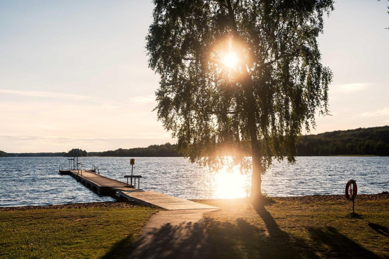 Very Nice Cottage By The Lake. Lursjoen! Hästveda Exterior foto
